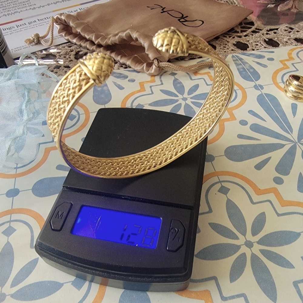 18kt Gold Cuff